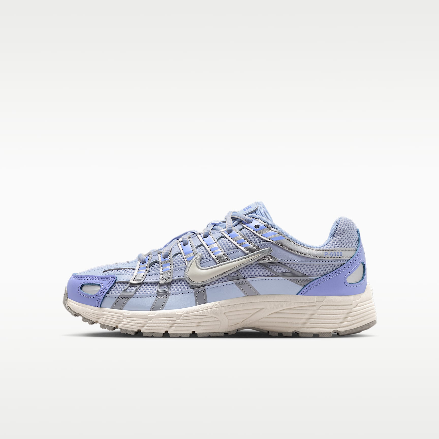 Nike シルバー スニーカー　ナイキ P-6000 ジュニアシューズ　24cm NIKE公式】ナイキ P-6000 ジュニアシューズ.オンラインストア (通販サイト)